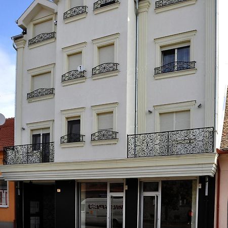 Apartments Soleado Pančevo Eksteriør billede