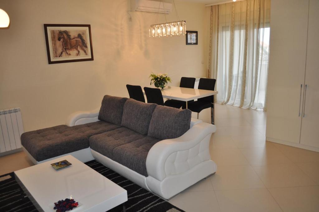 Apartments Soleado Pančevo Eksteriør billede